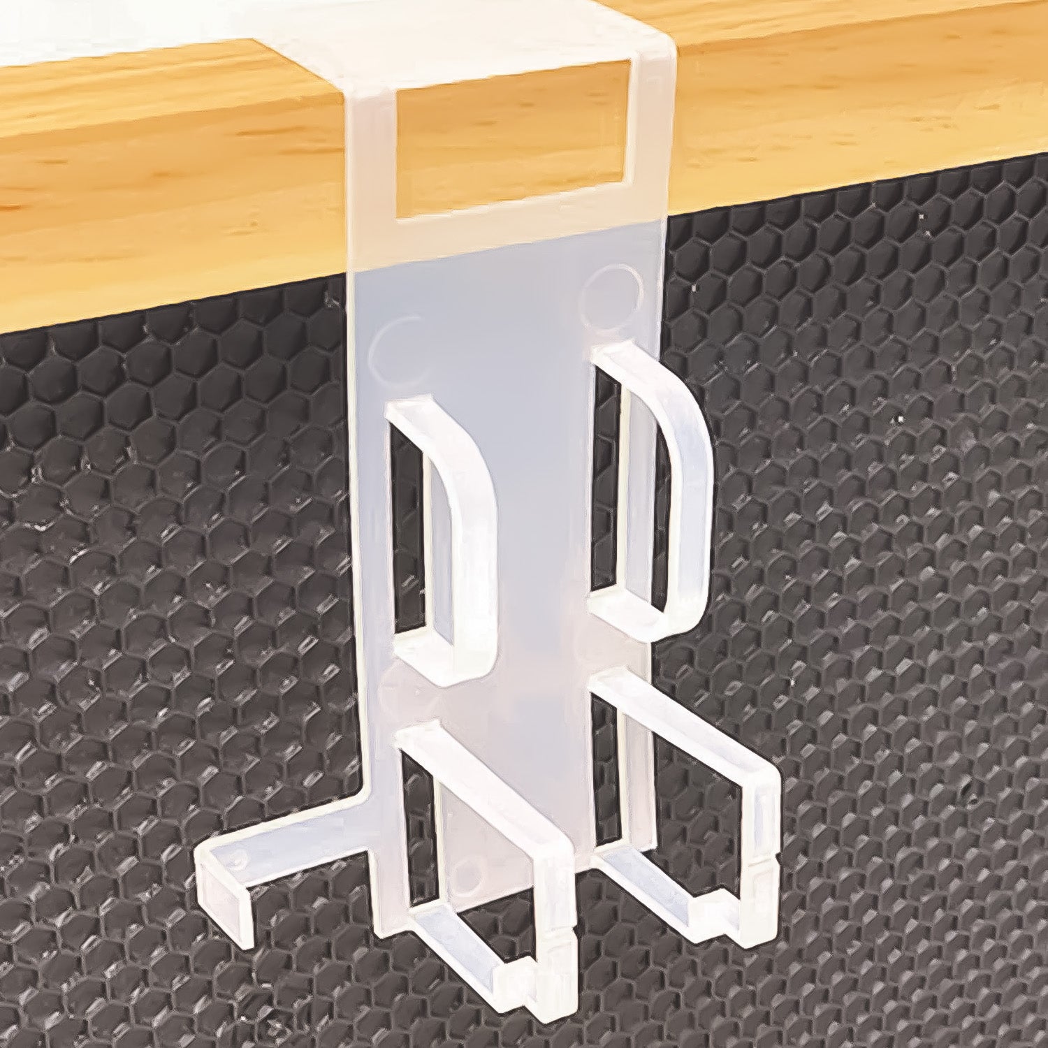 Queen Cage Holder [QCH]